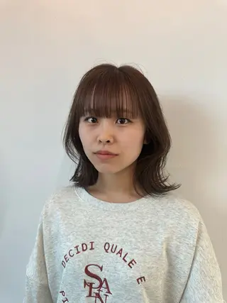 ミディアム DEAN AYAのヘアスタイル