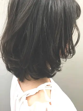 ミディアム カラー 代表　土屋ヒロユキ ショートカットのヘアスタイル
