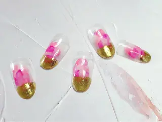 ネイル mano nella manoのネイルデザイン