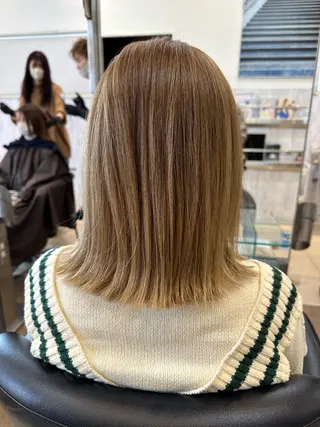 ミディアム 斎藤 みくのヘアスタイル