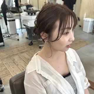 ミディアム 綿貫 美雪のヘアスタイル