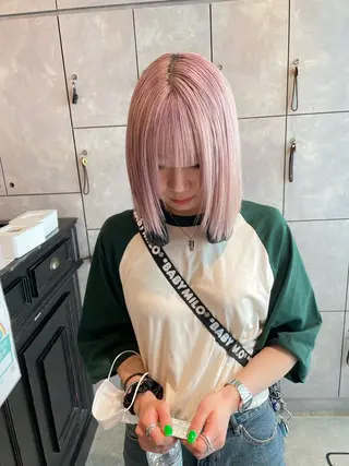 ミディアム カラー 💜ハイトーン💛 マジカルかいちゃんのヘアスタイル