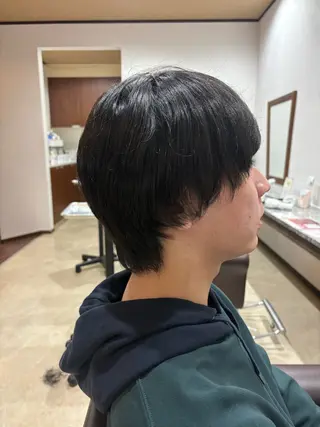 ミディアム 矢藤 豪晃のヘアスタイル