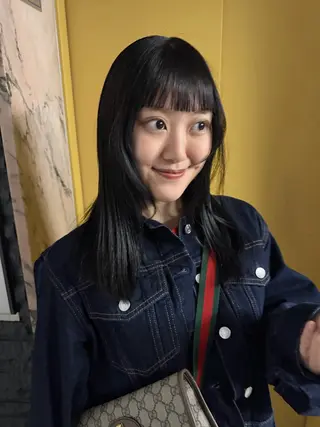 セミロング カラー 中野 こころのヘアスタイル