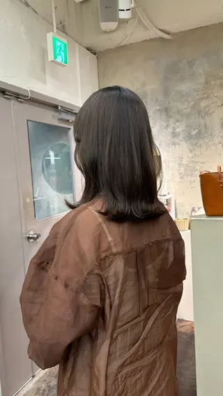 ミディアム カラー 美空🐇 レイヤー / 透明感カラー🩰のヘアスタイル
