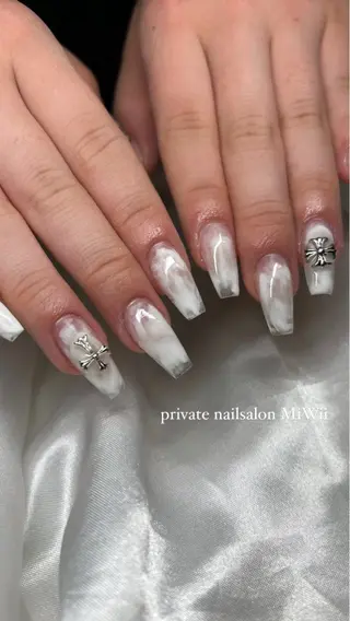 ネイル 𝐧𝐚𝐢𝐥 𝐌𝐢𝐖𝐢𝐢のネイルデザイン
