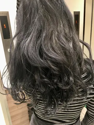 ミディアム カラー 店長 小池アキトのヘアスタイル