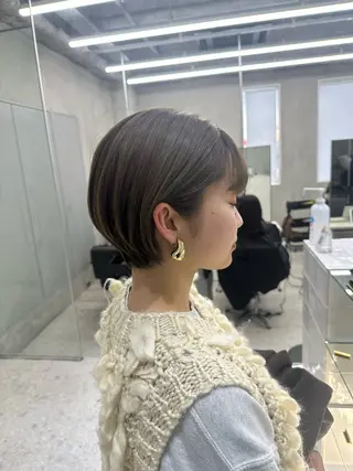 ショート カラー 艶髪/縮毛矯正 特化　ヒトシのヘアスタイル