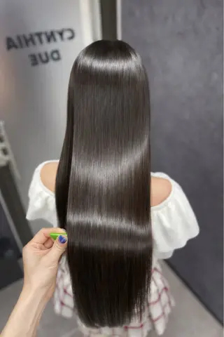 ロング CYNTHIADUE 店長| IRISUのヘアスタイル