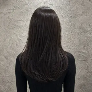 セミロング カラー 小島 咲音/艶カラー /レイヤー/縮毛矯正のヘアスタイル