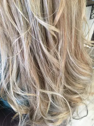 ロング 松本 亮のヘアスタイル