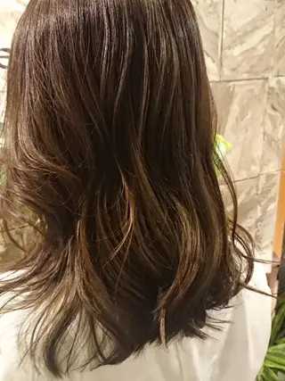 セミロング 清水 旭美のヘアスタイル