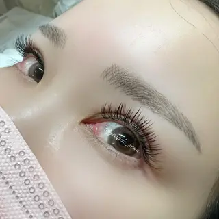 マツエク・マツパ NOA名駅束感まつげ ×眉毛SENA‪🎀のマツエク・マツパデザイン