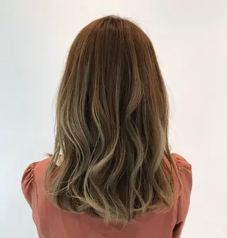 ロング カラー 磯山 直貴のヘアスタイル