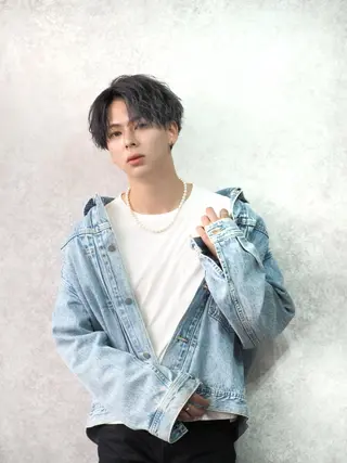 ショート パーマ メンズ マタカ ミナリのヘアスタイル