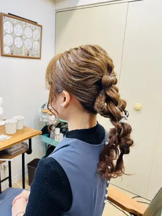 ヘアアレンジ HempBeauty 浅野アサミのヘアスタイル