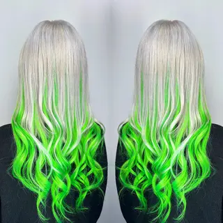 ロング KIRA✩.*˚小川 仁美のヘアスタイル