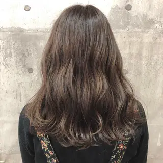 セミロング カラー 菅沢 奈生のヘアスタイル