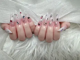 ネイル ENsalon AKIRAのネイルデザイン