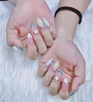 ネイル AKIKO ネイルサロンのネイルデザイン