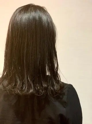 ミディアム カラー 蓮見  友里のヘアスタイル
