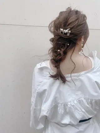 ヘアアレンジ コテ巻き風パーマ 韓国風パーマ 無重力のヘアスタイル