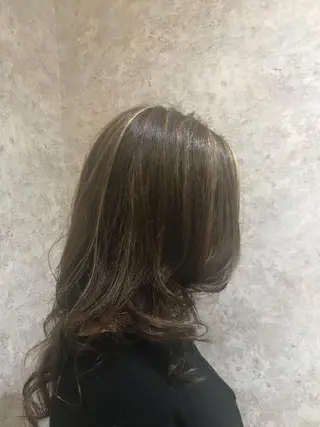 セミロング カラー earth尾形美穂 🫧髪質改善縮毛🫧のヘアスタイル