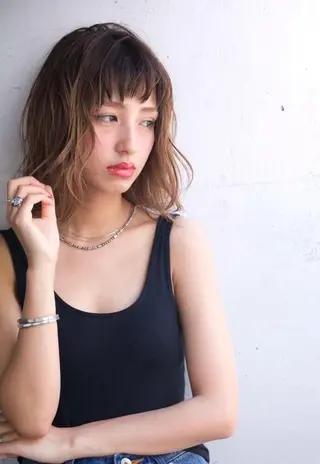 ミディアム ダブルカラー🤍 髪質改善／原島のヘアスタイル