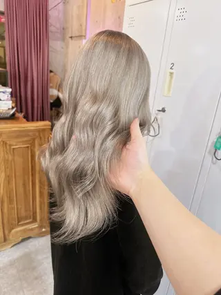 セミロング ☀️ハイトーンボブ ☀️石川 海斗のヘアスタイル