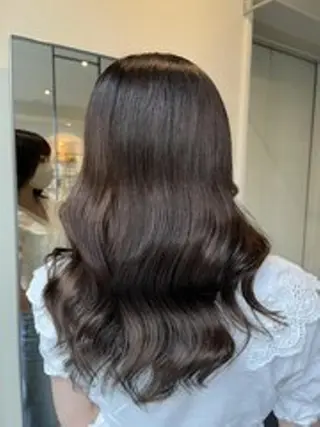 カラー セミロング 高田 羊真のヘアスタイル