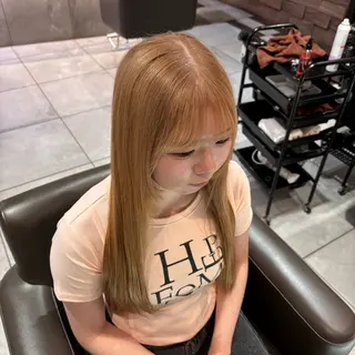 ロング ｶﾉ / 艶カラー/レイヤーのヘアスタイル