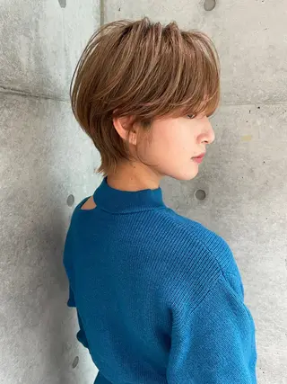 ショート カラー Aster 店長 れおん✂️のヘアスタイル