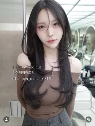 ロング 【大宮】一日限定 ハイレイヤーカットのヘアスタイル
