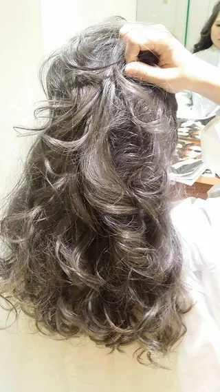 セミロング カラー ヘアアレンジ きむえり/髪質改善 /うねり広がり改善のヘアスタイル