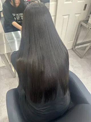 ロング 🫧とぅるん艶髪🫧 透明感カラー×猿渡のヘアスタイル