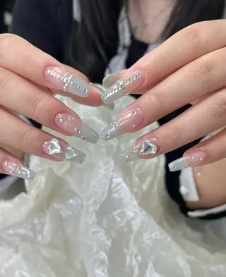 カラー AIN Nailのネイルデザイン