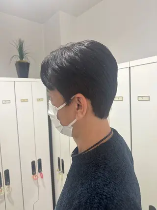 ショート レイヤー 艶々カラーのヘアスタイル