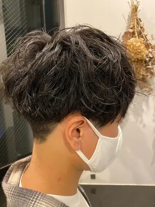 ショート カラー パーマ ヘアアレンジ メンズ メンズパーマの巨匠 鈴木純のヘアスタイル