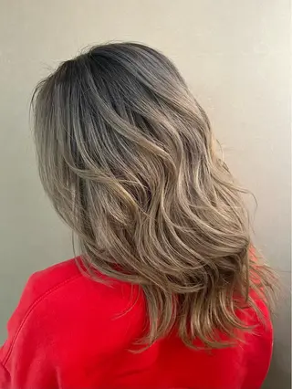 セミロング カラー 💖梅田レイヤー💖 副店長Tsubasaのヘアスタイル
