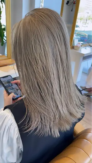 ロング BRIDGE あきらのヘアスタイル