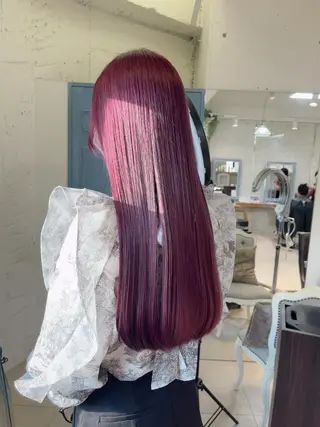 ロング カラー 透明感ハイトーン🦄 キラ🌈のヘアスタイル