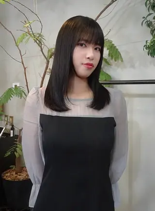 ミディアム カラー ニュアンスヘア🪡 nenekaのヘアスタイル