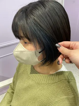 ミディアム Cielro/ダブル カラー/西田咲希のヘアスタイル