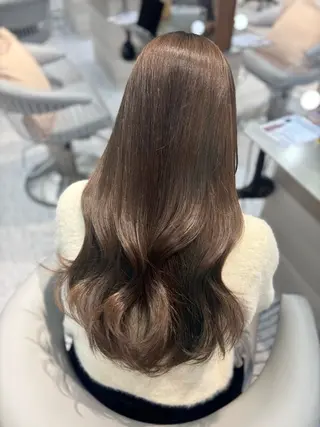 ロング カラー yui🎀透明感 ベージュカラー／博多のヘアスタイル