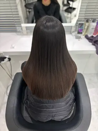 ロング 流行りの透明感カラー ×縮毛矯正🤍ユウのヘアスタイル