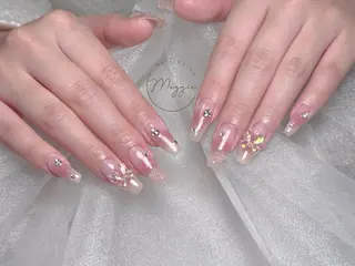 ネイル Maggie Nail🦩のネイルデザイン