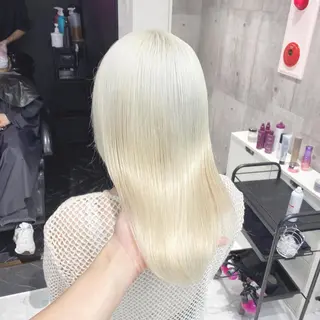 セミロング カラー ヘアアレンジ TAKUMAブリーチ /切りっぱなし🪽のヘアスタイル