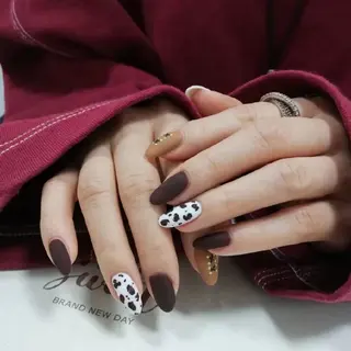 ネイル 横浜市中区曙町 E·U·Bネイルのネイルデザイン