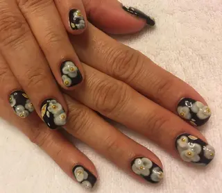ネイル 金沢 未緒のネイルデザイン