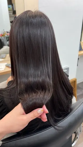 セミロング カラー WISTERIA P LUS1 ikumiのヘアスタイル